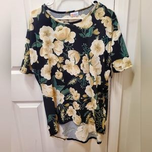 Womens XS Lularoe Irma top